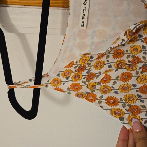 Dress - Picture 4 of 4